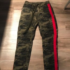 American Bazi Jeans - American Bazi camo red stripe pant skinny s American Bazi Jeans - American Bazi camo red stripe pant skinny s
